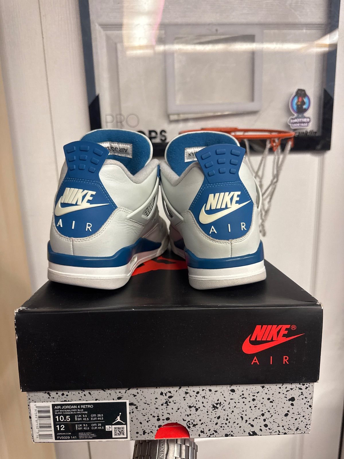 Jordan 4 Retro Military Blue (2024) - Lightly Used, OG All