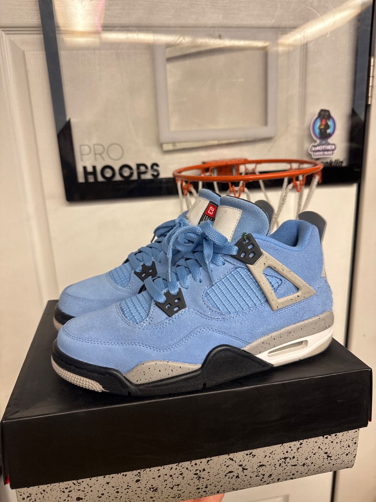 Jordan 4 Retro University Blue (GS) - Lightly Used, OG All