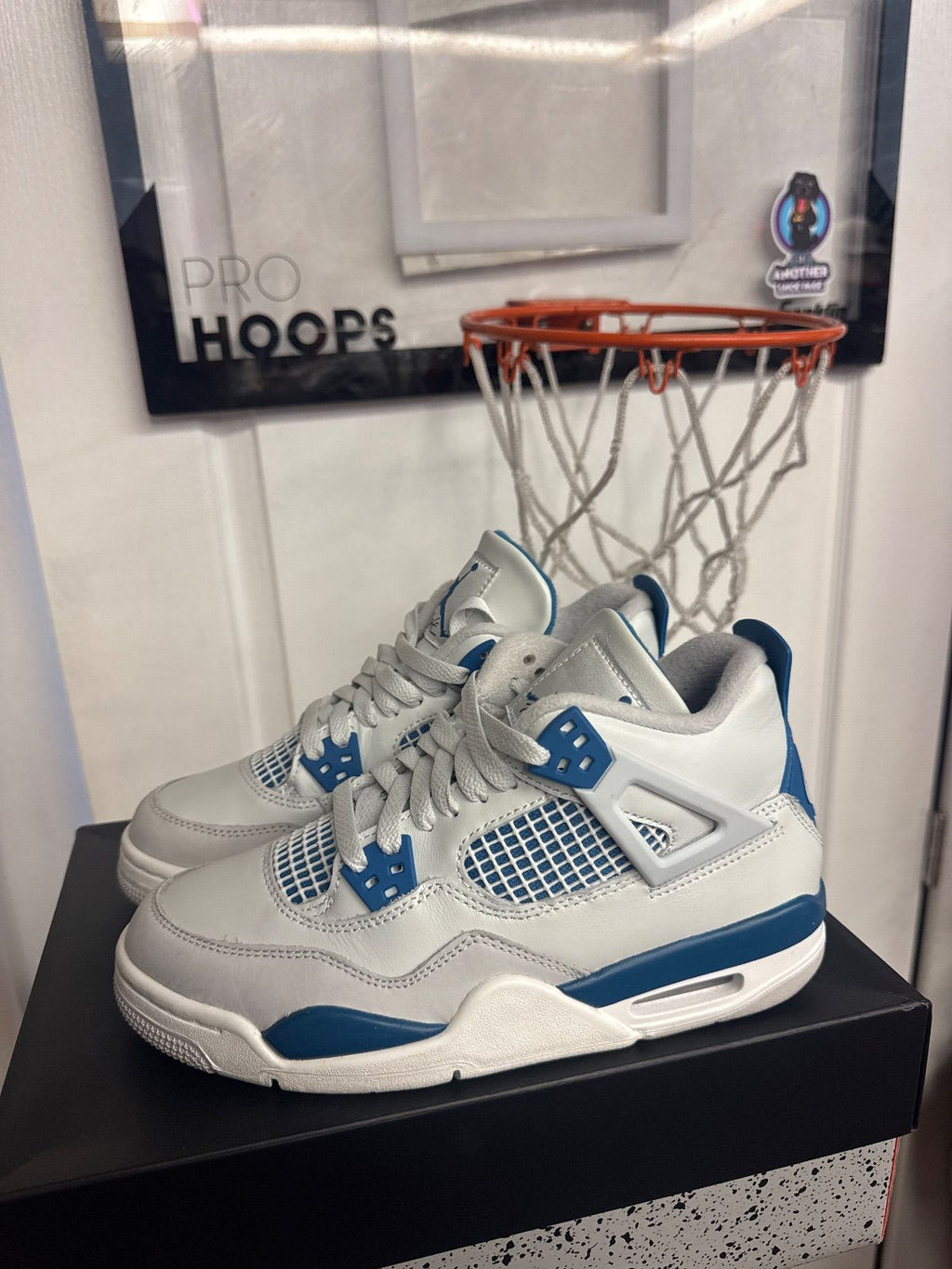 Jordan 4 Retro Military Blue (2024) (GS) - Lightly Used, OG All