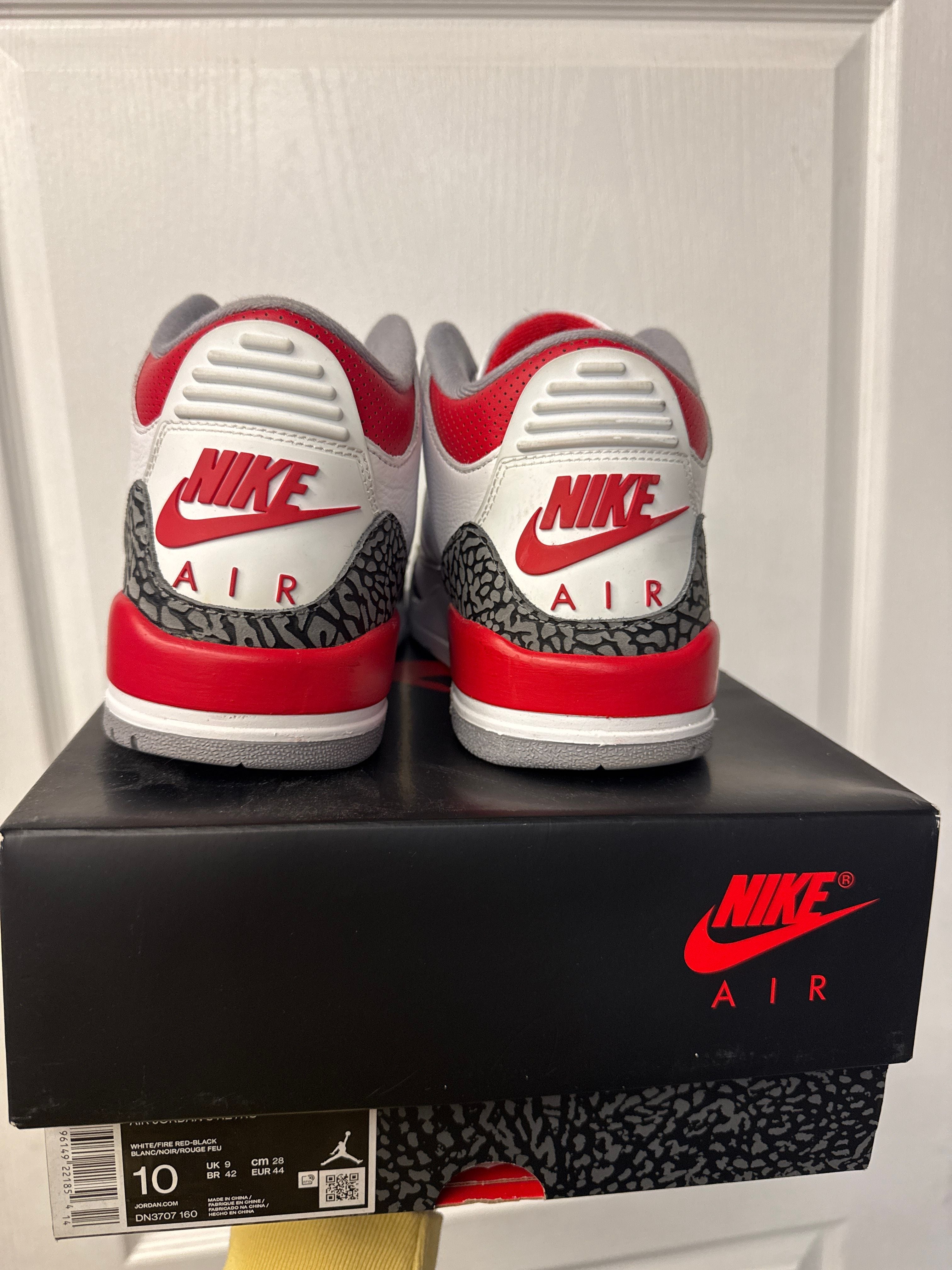 Jordan 3 Retro Fire Red (2022) - Lightly Used, OG All