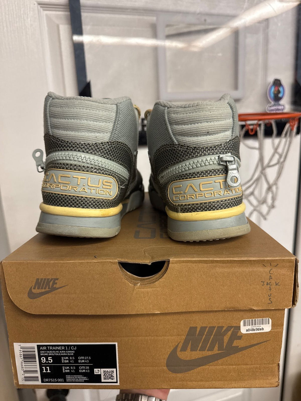Nike Air Trainer 1 SP Travis Scott Grey Haze - Lightly Used, OG All