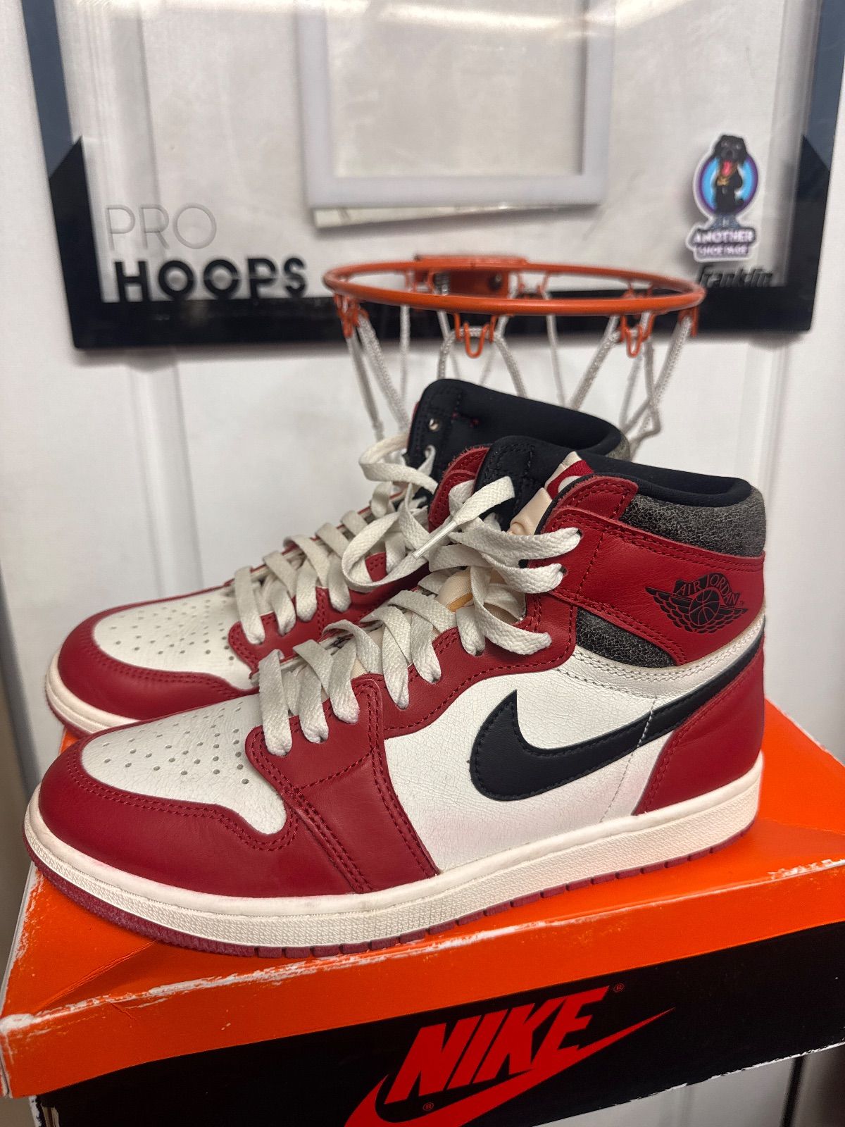 Jordan 1 Retro High OG Chicago Lost and Found - Lightly Used, OG Box