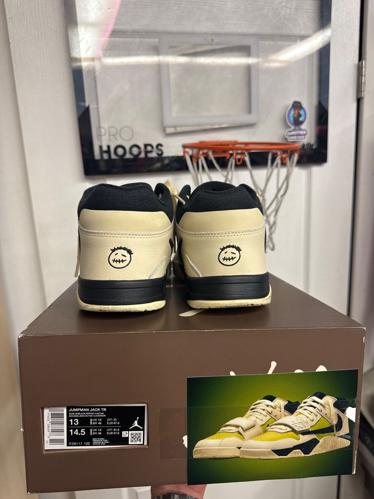 Jordan Jumpman Jack TR Travis Scott Bright Cactus - Lightly Used, OG All