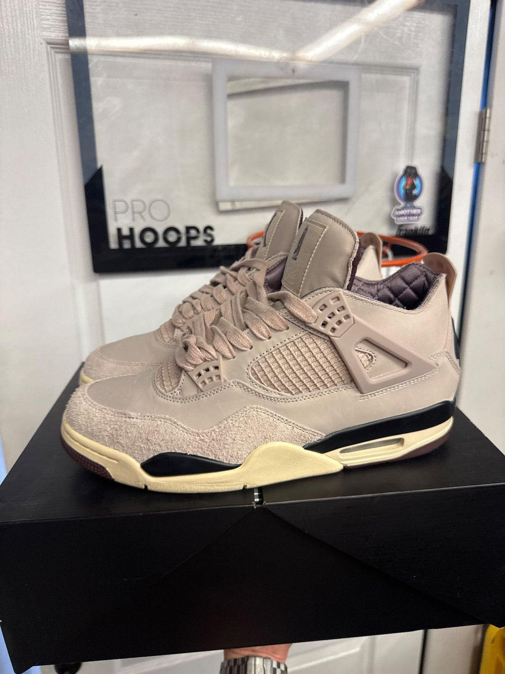 Jordan 4 Retro OG SP A Ma Maniére While You Were Sleeping (Women's) - Lightly Used, OG All