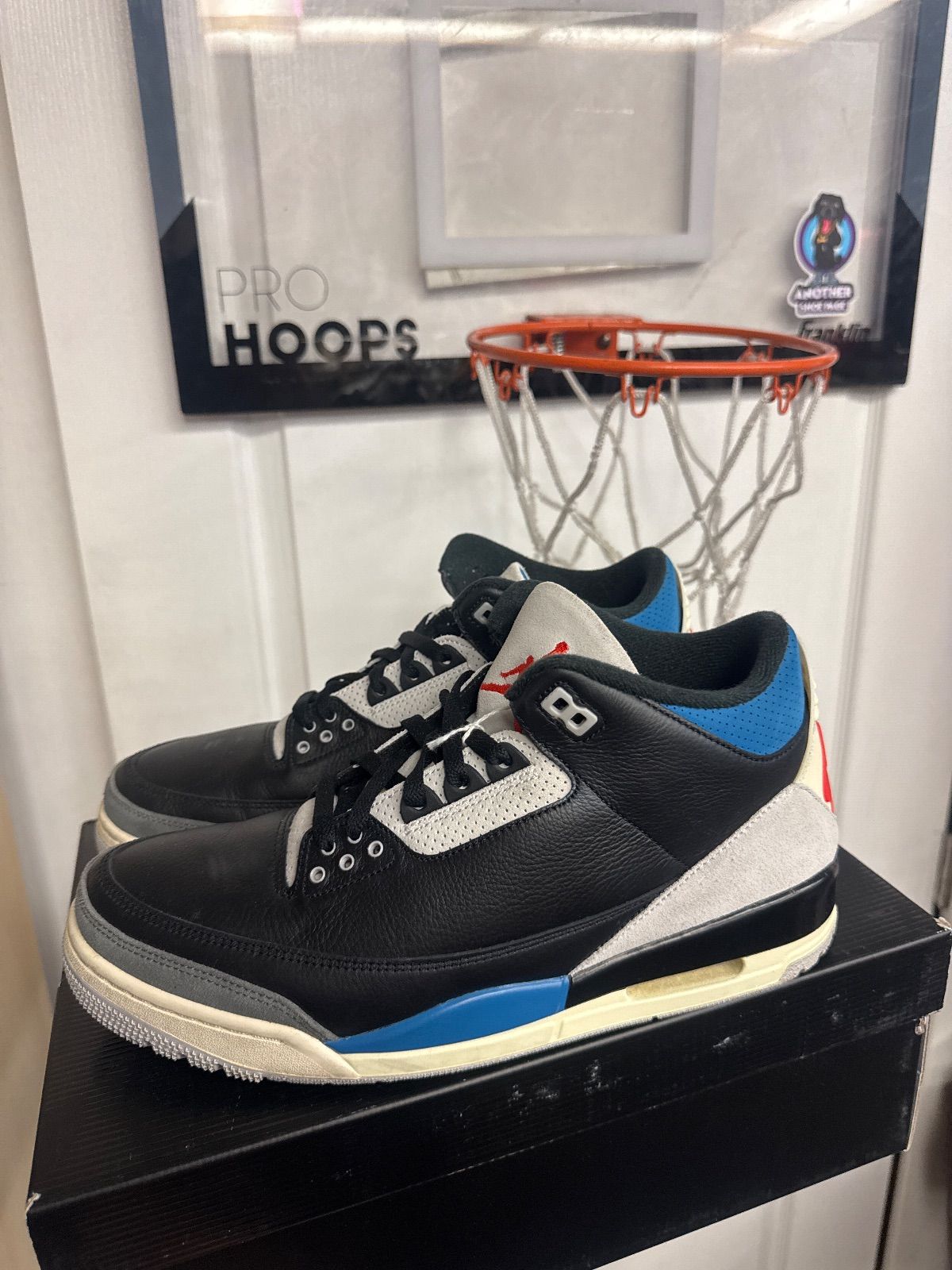 Jordan 3 Retro OG Rare Air - Lightly Used, OG All