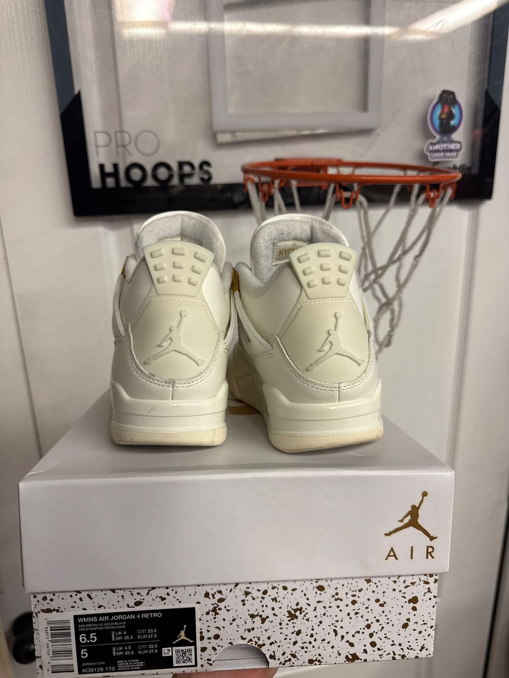 Jordan 4 Retro Metallic Gold (Women's) - Lightly Used, OG All