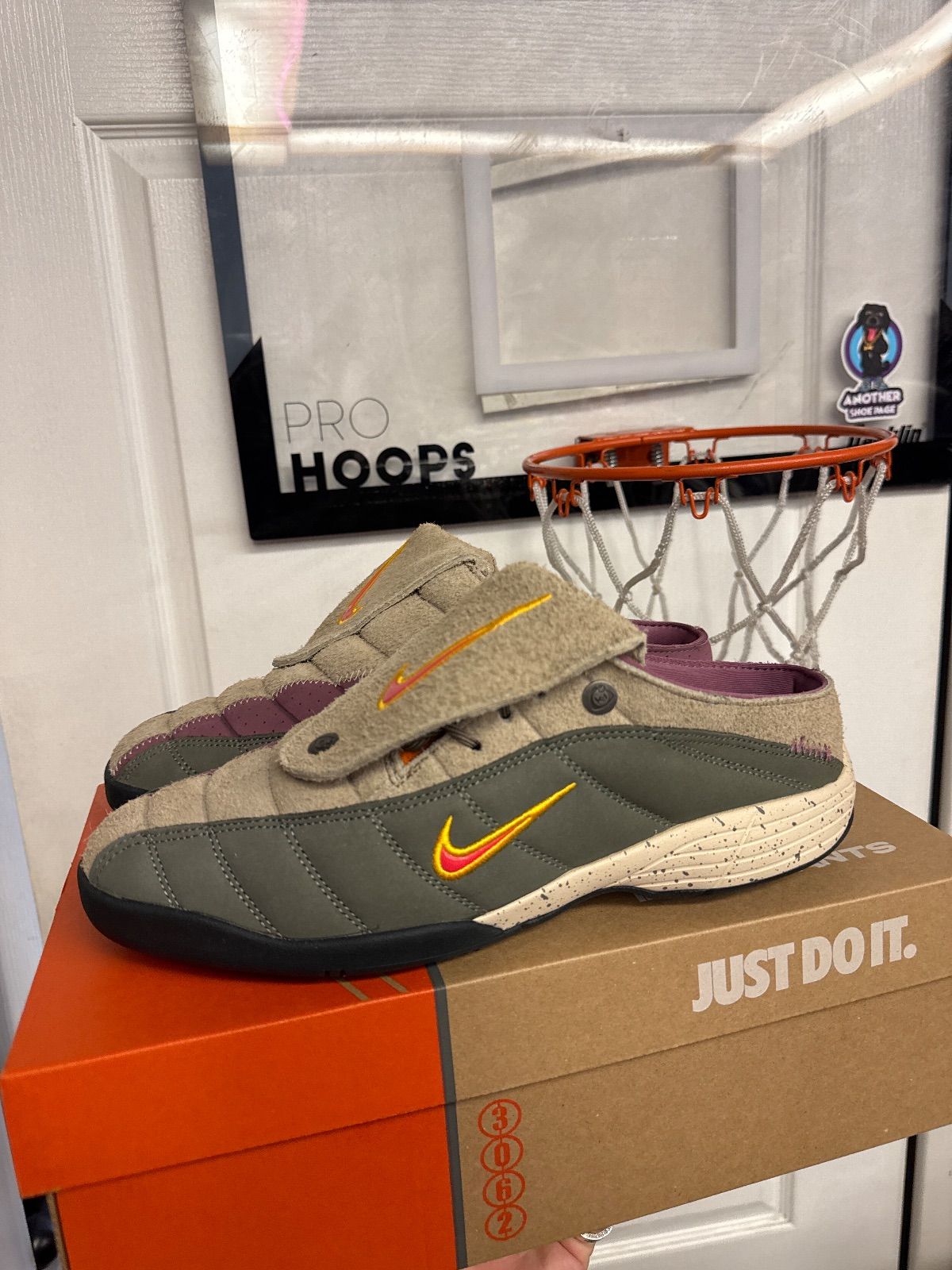 Nike Total 90 Mule Kids of Immigrants Khaki
