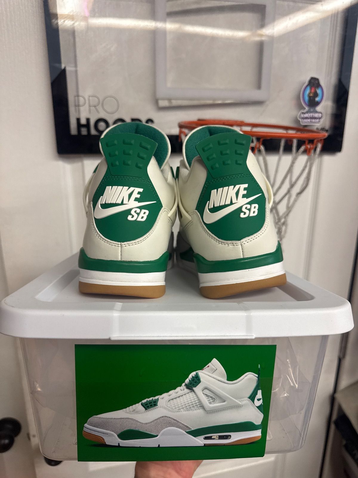 Jordan 4 Retro SB Pine Green - Lightly Used, No Box