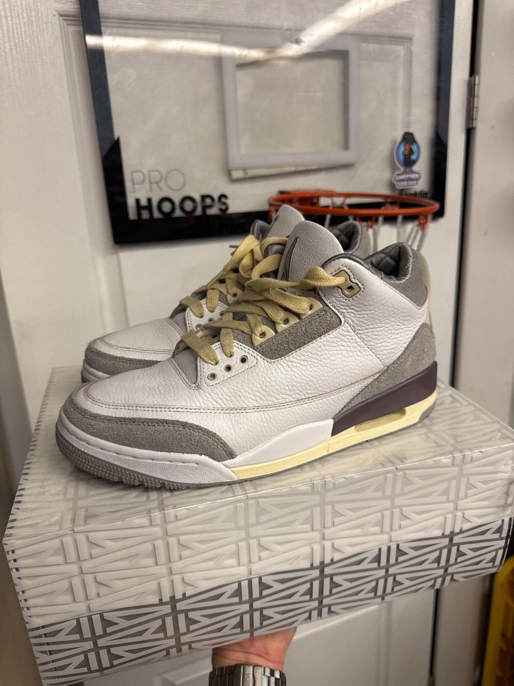 Jordan 3 Retro SP A Ma Maniére (Women's) - Lightly Used, OG All