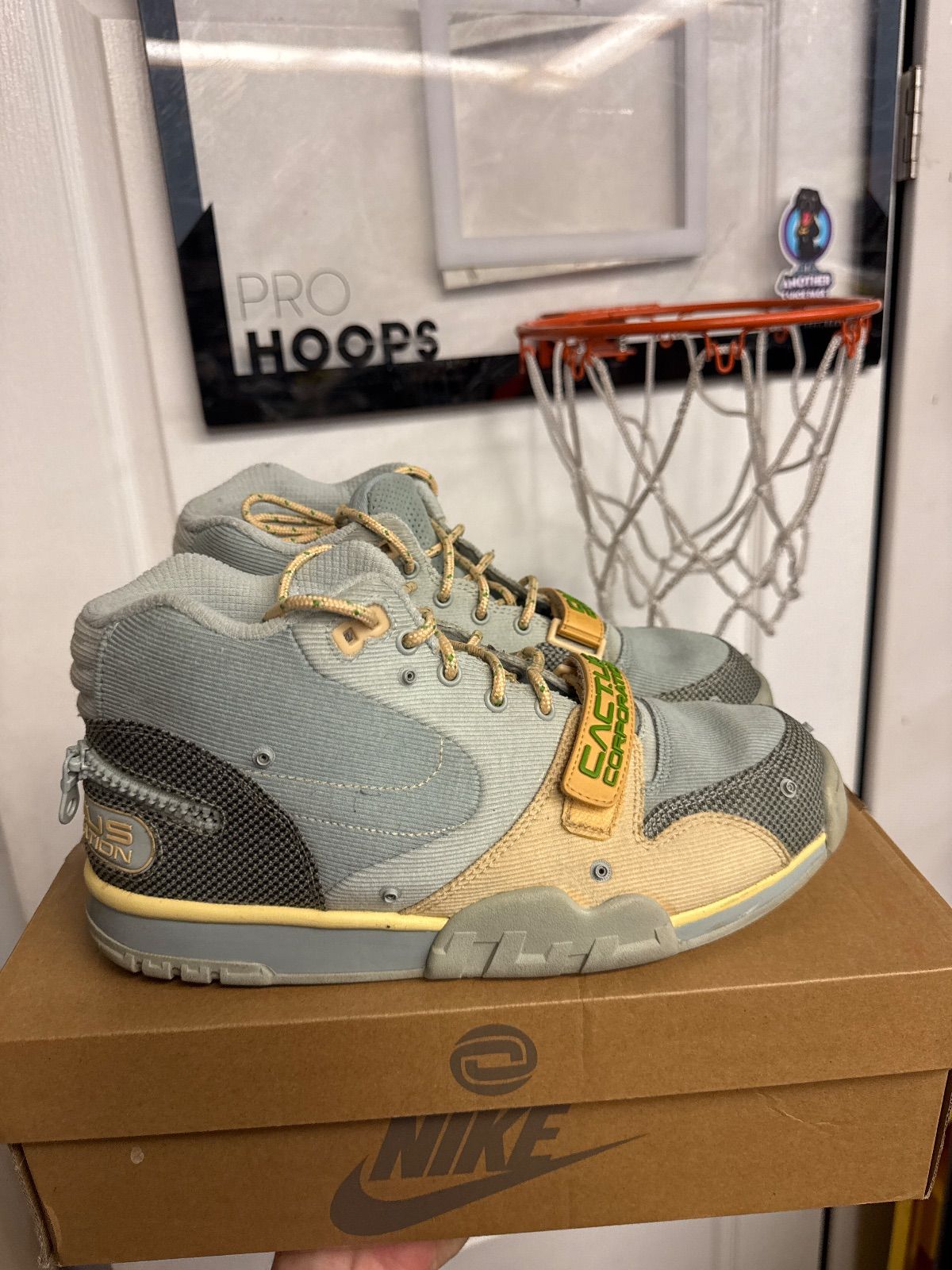 Nike Air Trainer 1 SP Travis Scott Grey Haze - Lightly Used, OG All