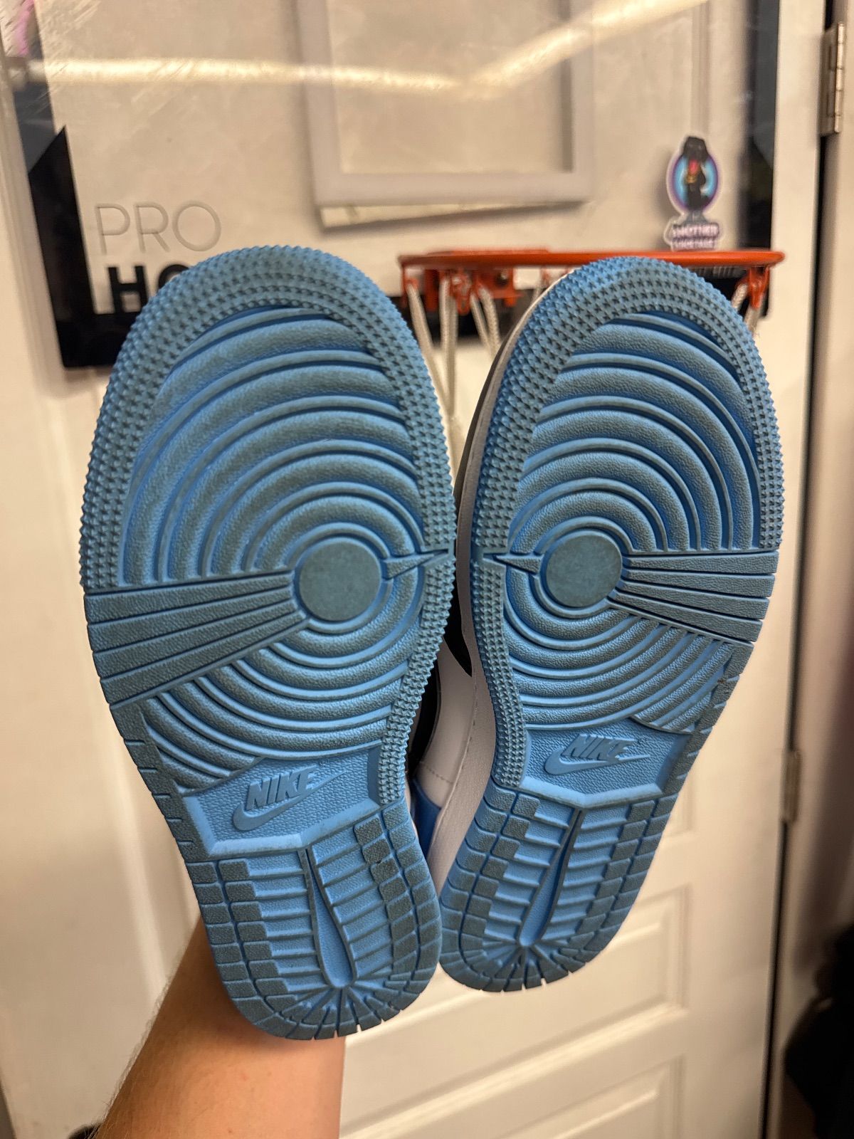 Jordan 1 Retro High OG UNC Toe (GS) - Lightly Used, OG All