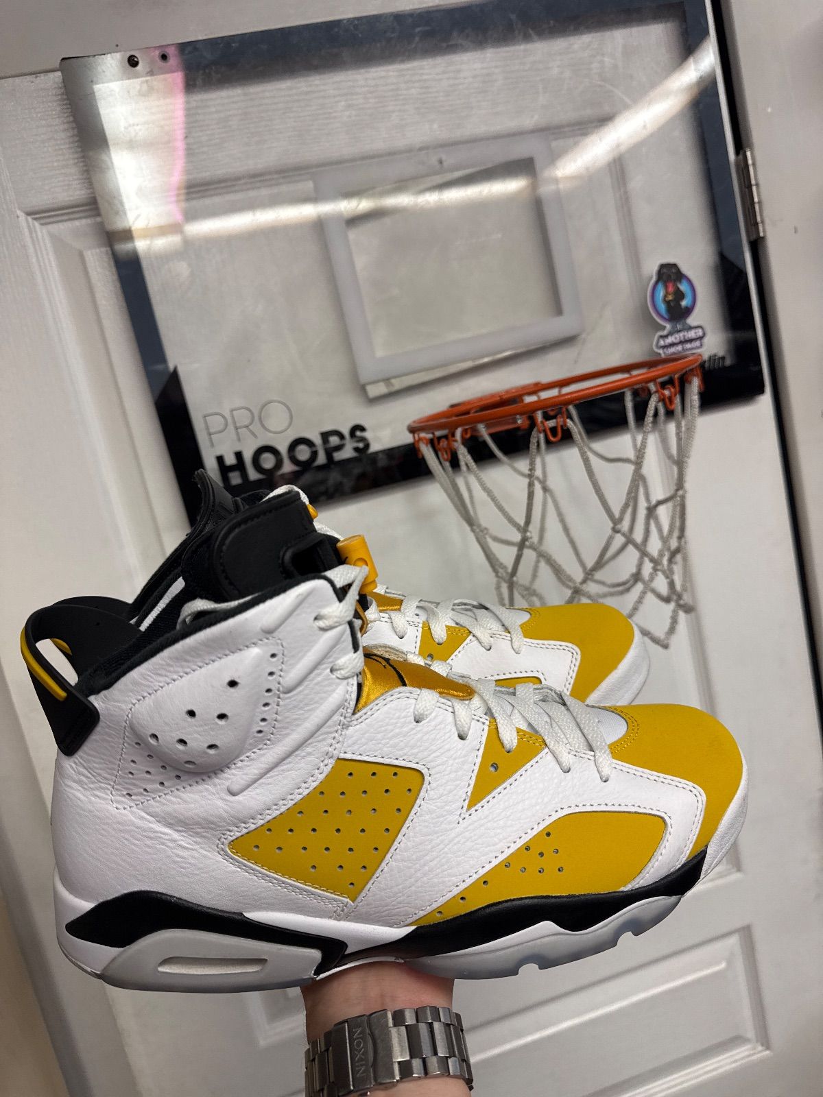 Jordan 6 Retro Yellow Ochre - Lightly Used, No Box