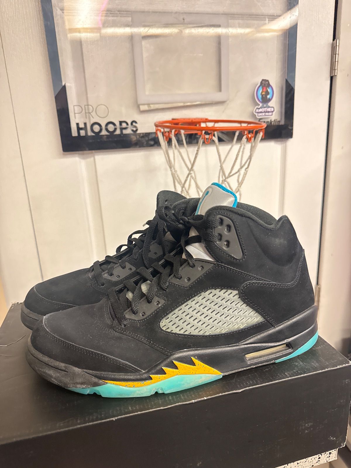 Jordan 5 Retro Aqua - Lightly Used, OG All