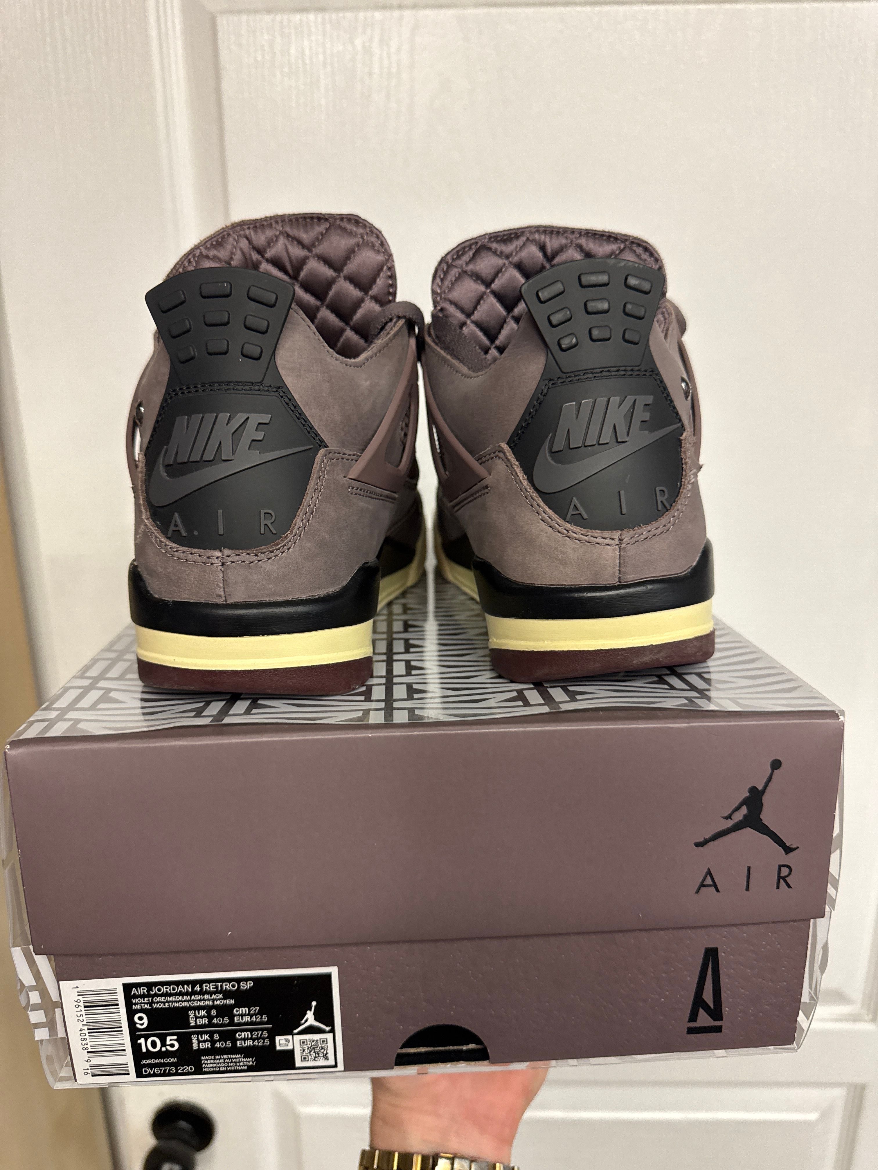 Jordan 4 Retro SP A Ma Maniére Violet Ore - Lightly Used, OG All