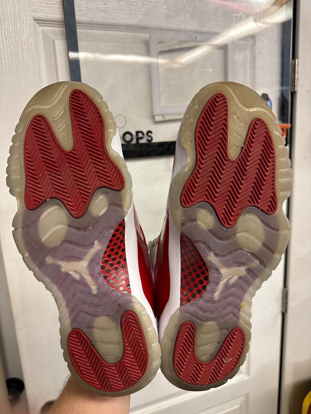 Jordan 11 Retro Cherry (2022) - Lightly Used, No Box