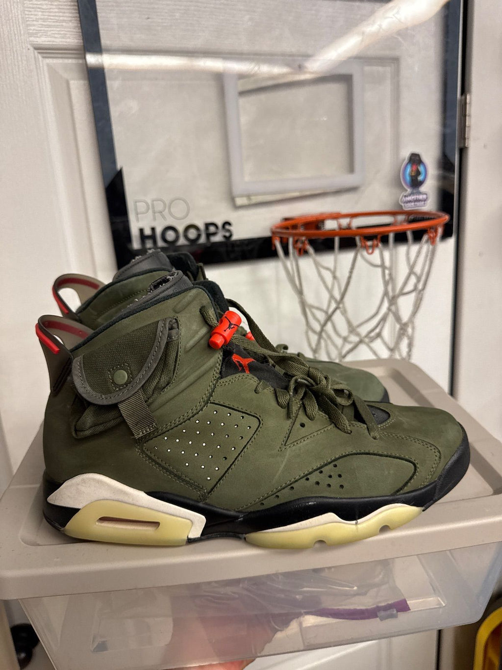 Jordan 6 Retro Travis Scott - Fairly Used, No Box