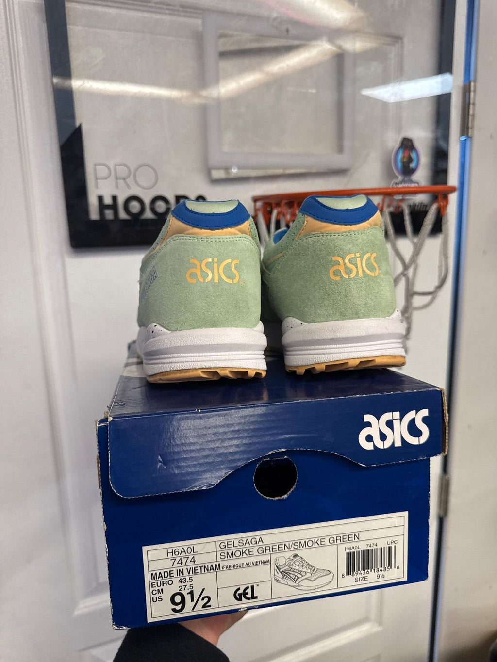 ASICS Gel-Saga Smoke Green - Lightly Used, OG All