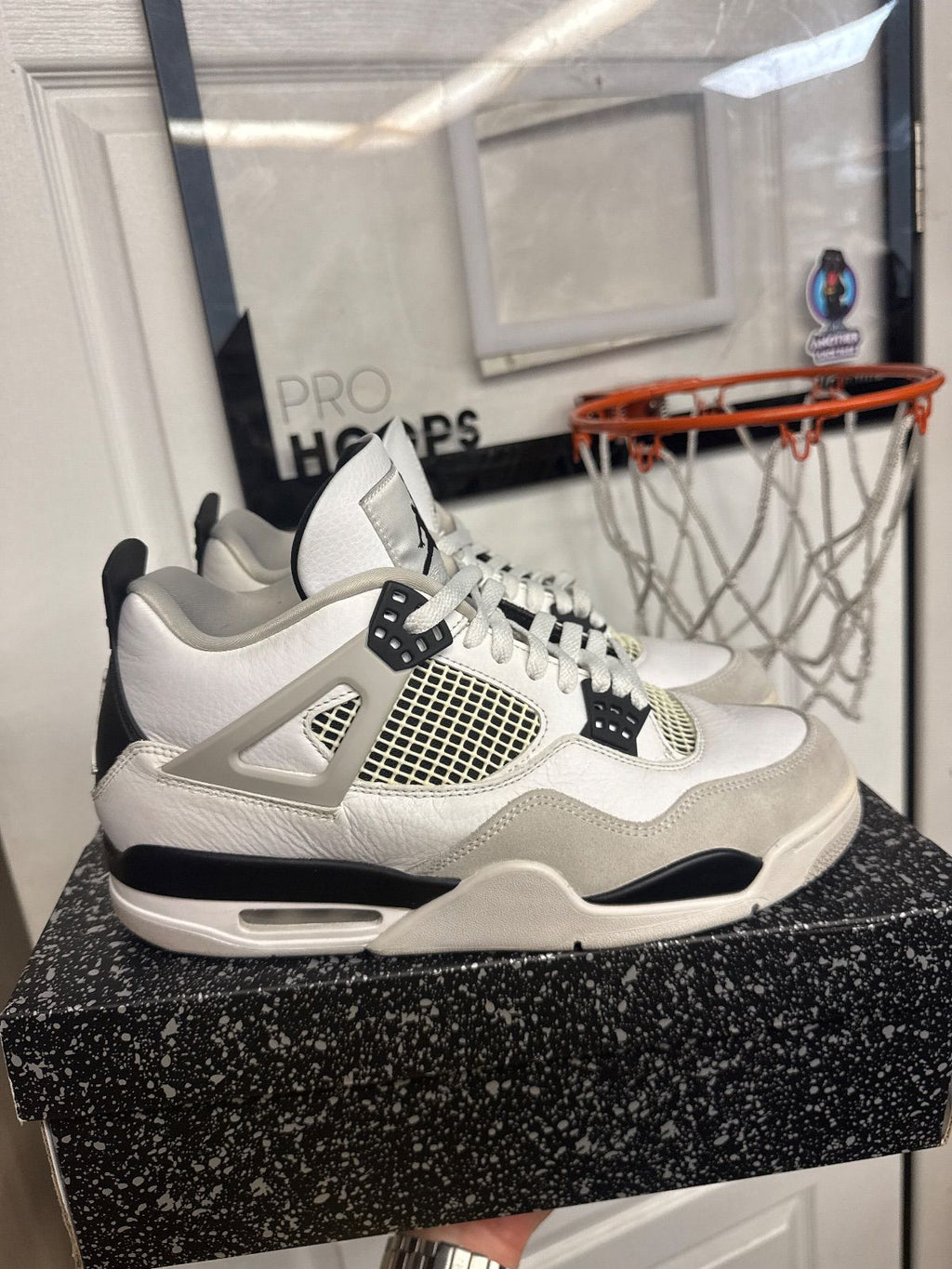Jordan 4 Retro Military Black - Lightly Used, OG All