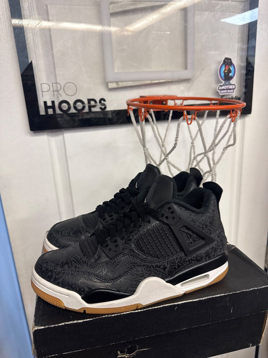 Jordan 4 Retro Laser Black Gum (GS) - Lightly Used, OG All