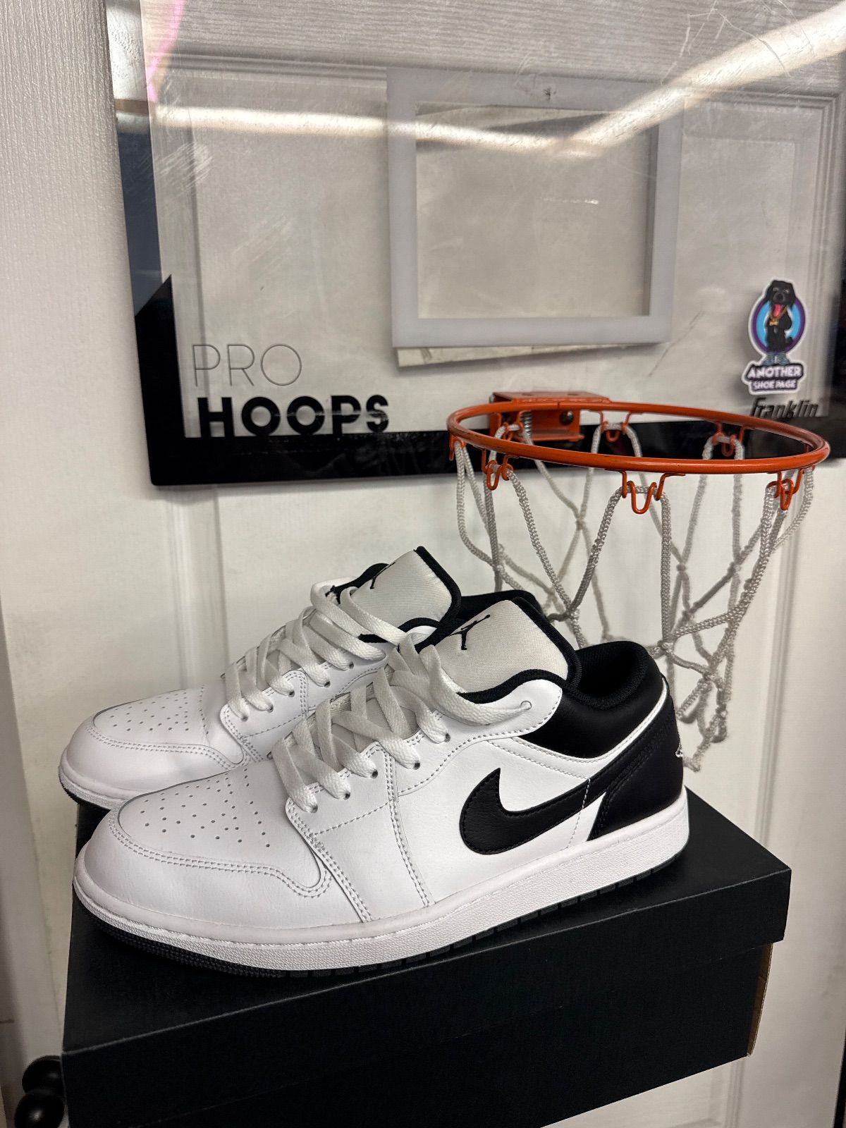 Jordan 1 Low White Black - Lightly Used, OG All