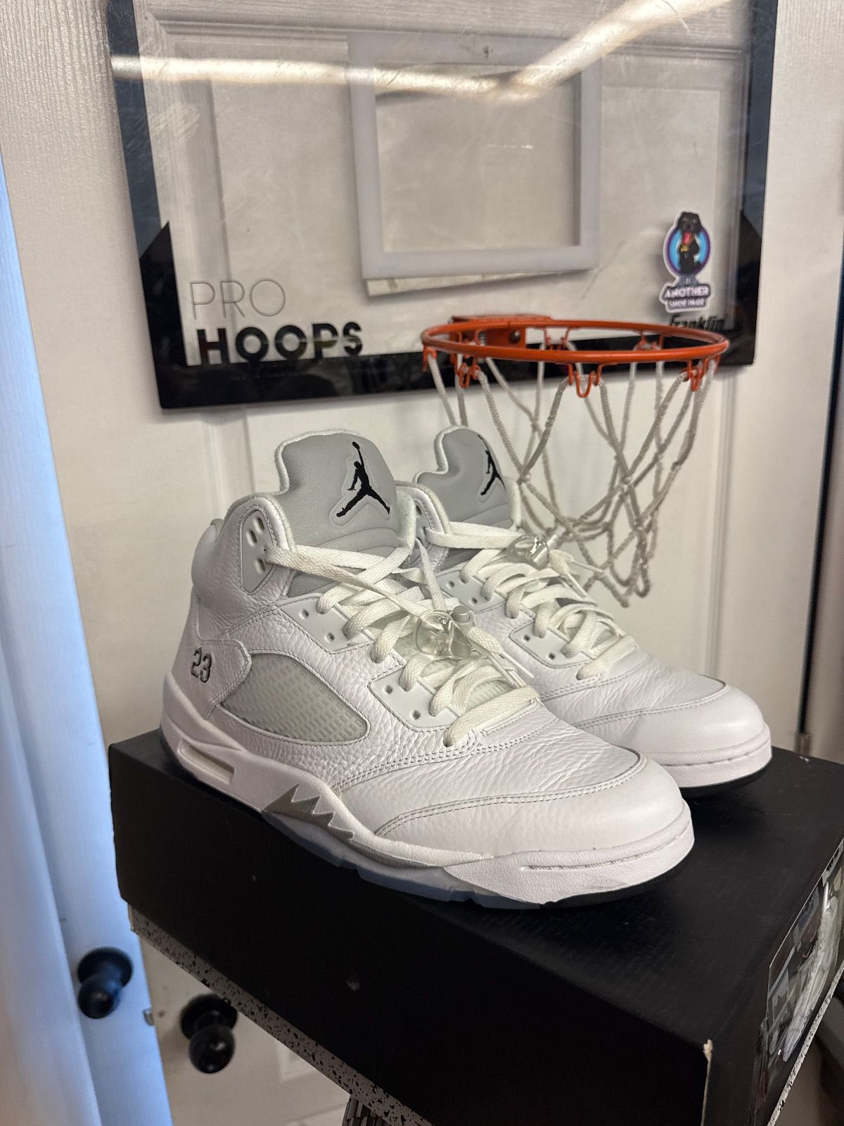 Jordan 5 Retro Metallic White (2015) - Lightly Used, OG All