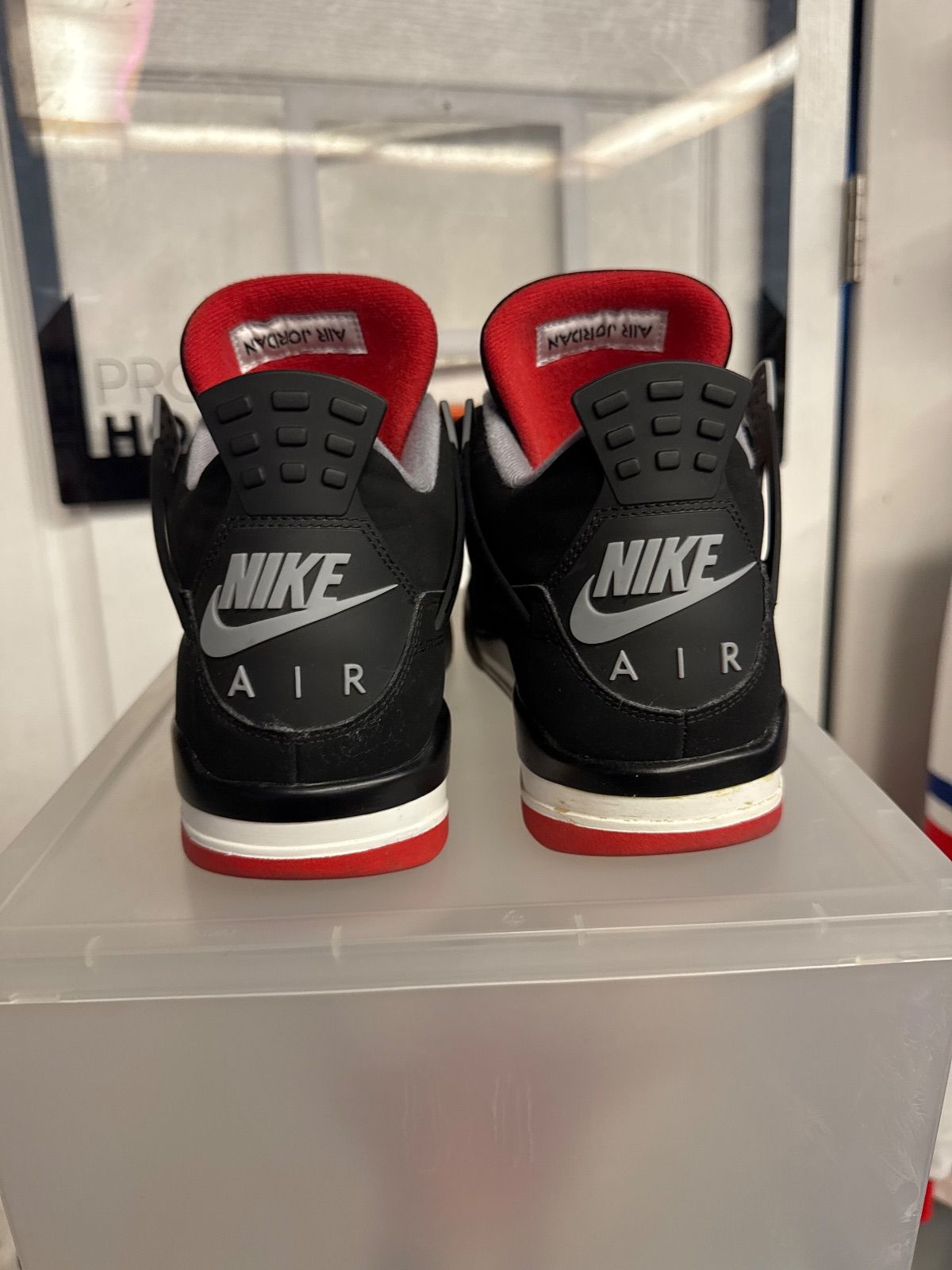 Jordan 4 Retro Bred (2019) - Lightly Used, No Box