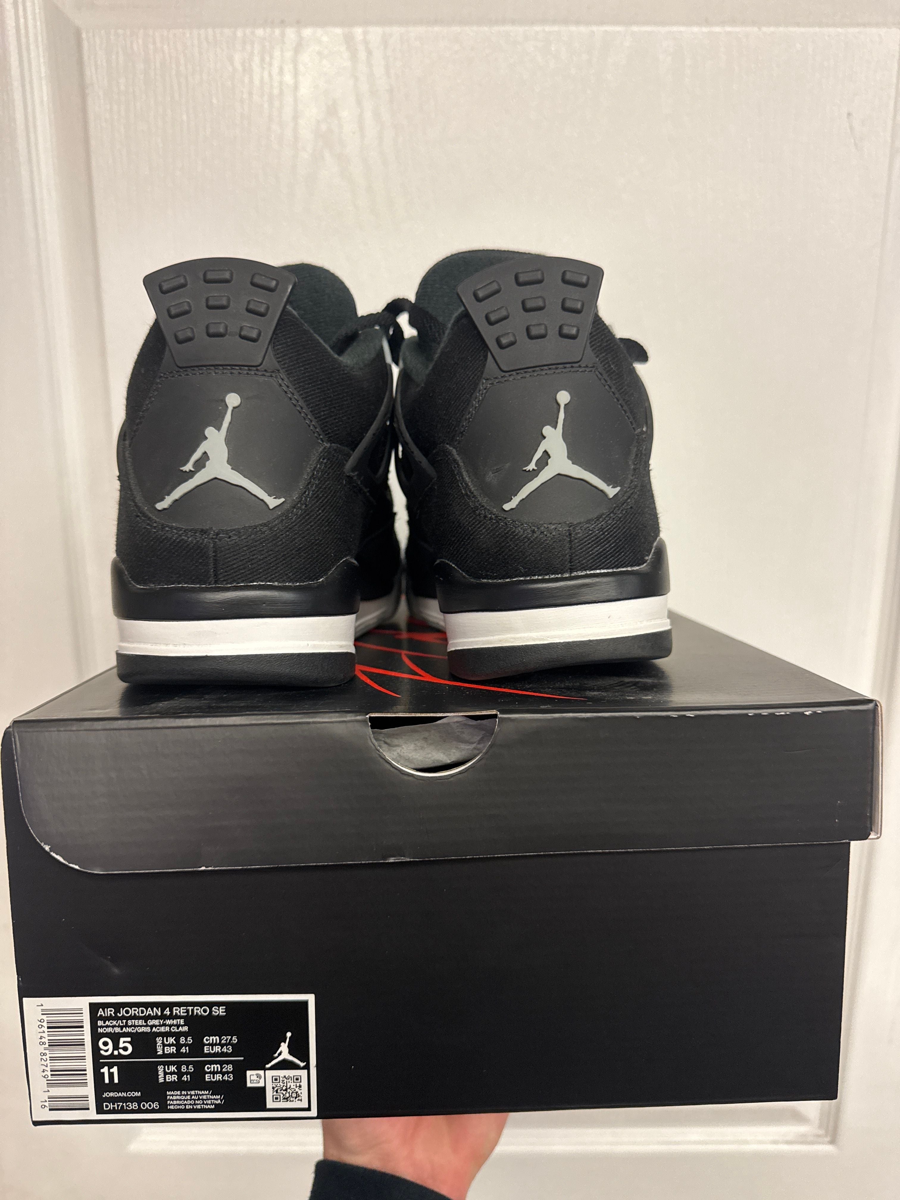 Jordan 4 Retro SE Black Canvas - Lightly Used, OG All