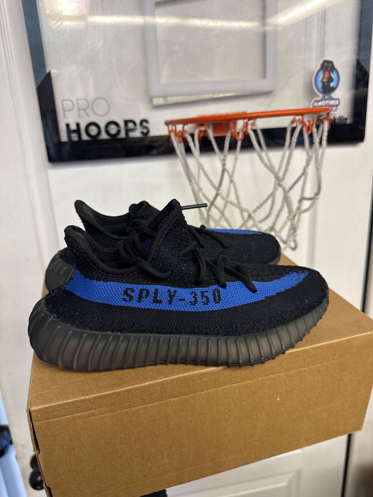 adidas Yeezy Boost 350 V2 Dazzling Blue - Lightly Used, OG All