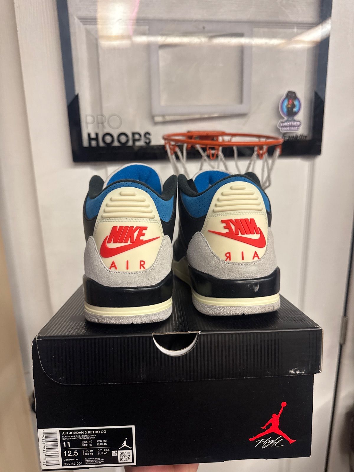 Jordan 3 Retro OG Rare Air - Lightly Used, OG All