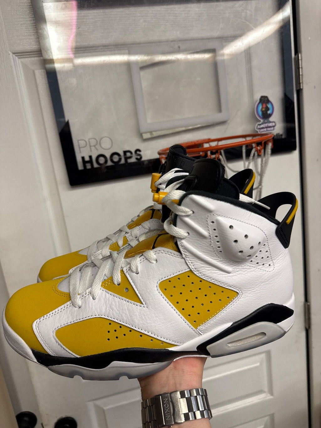 Jordan 6 Retro Yellow Ochre - Lightly Used, No Box
