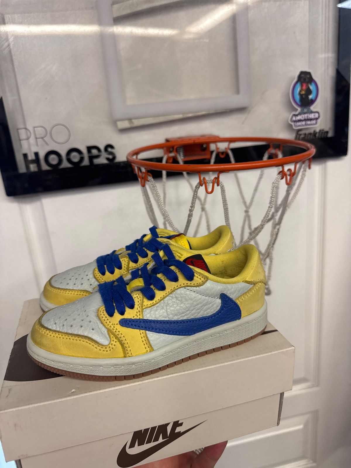 Jordan 1 Retro Low OG SP Travis Scott Canary (PS) - Lightly Used, OG All