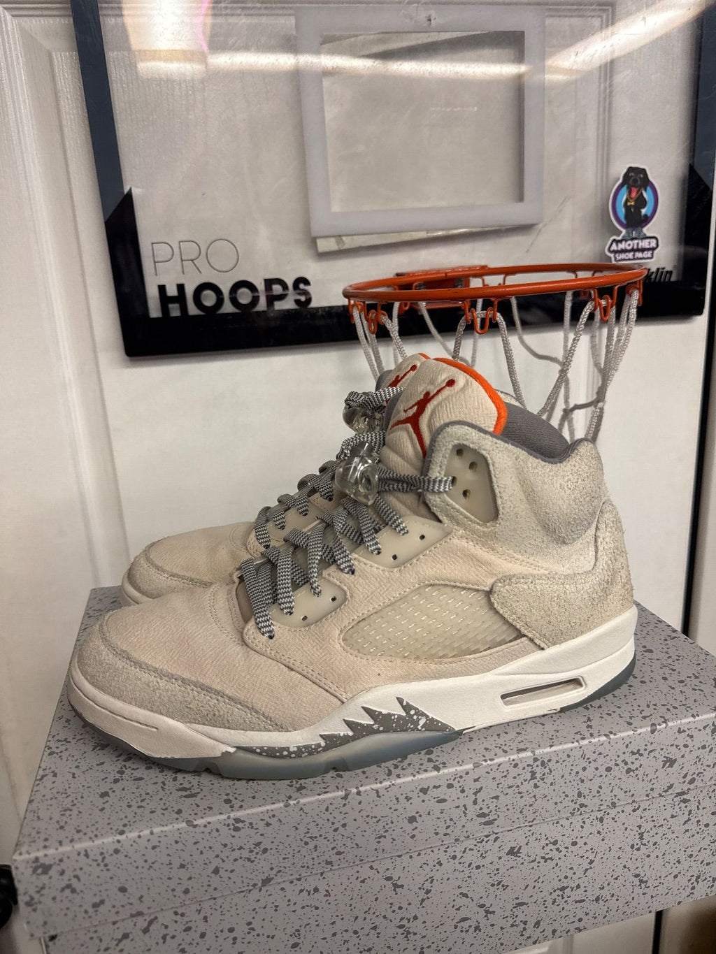 Jordan 5 Retro SE Craft Light Orewood Brown - Fairly Used, OG All
