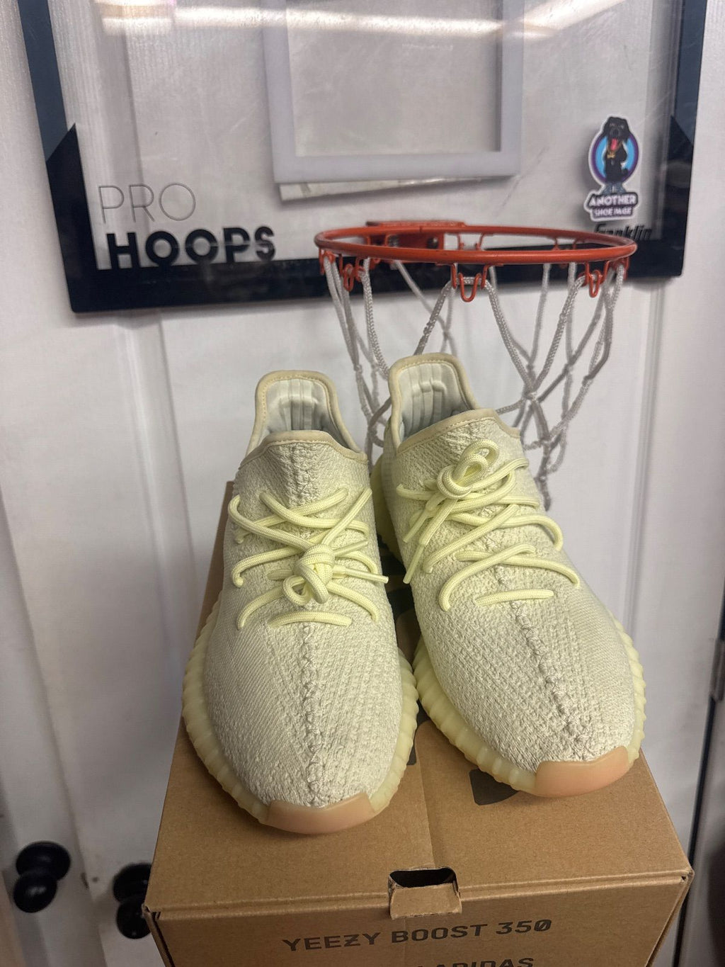 adidas Yeezy Boost 350 V2 Butter - Lightly Used, OG All