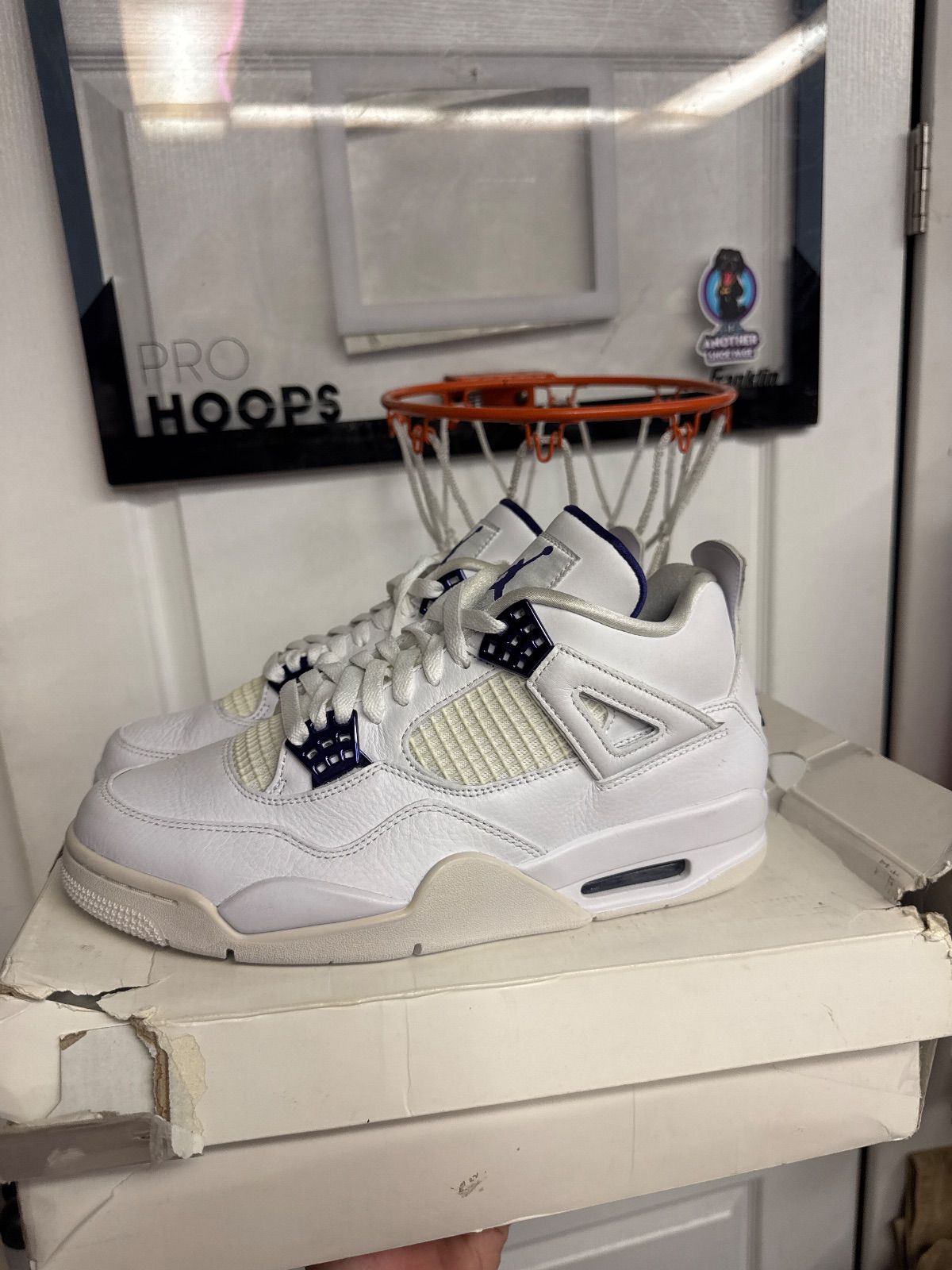 Jordan 4 Retro Metallic Purple - New/Damaged Box/Yellowing