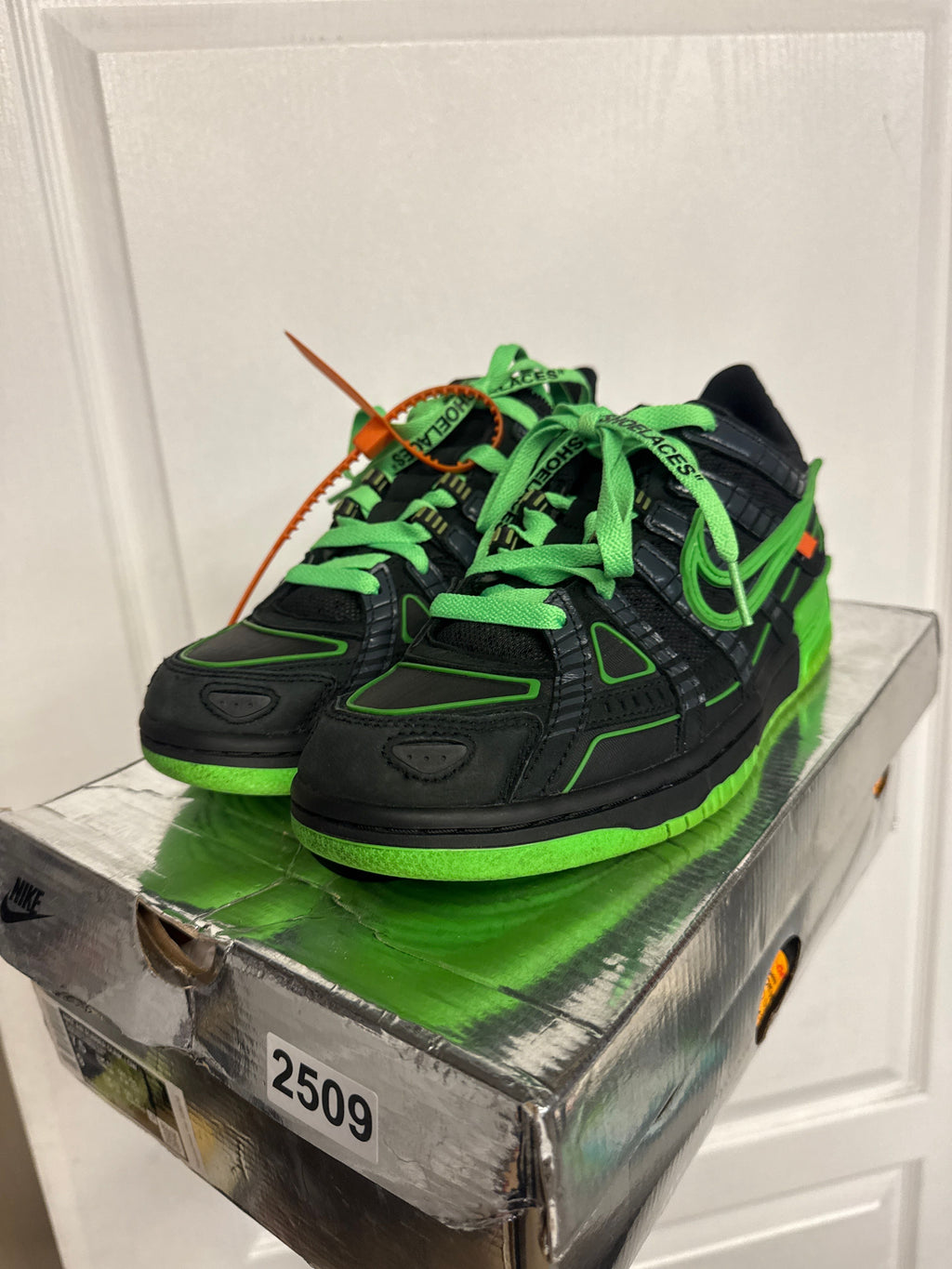Nike Air Rubber Dunk Off-White Green Strike - Fairly Used, OG Box