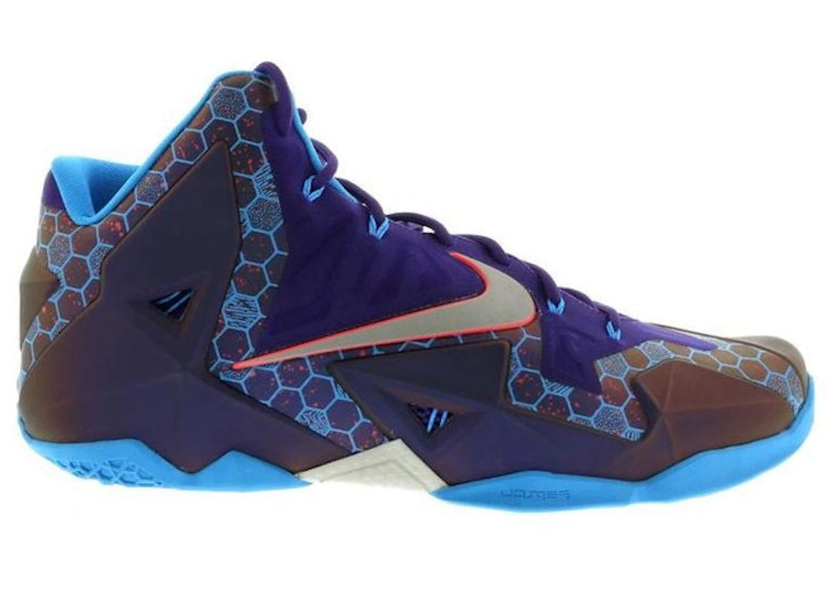 Nike LeBron 11 Summit Lake Hornets - Lightly Used, Replacement Box