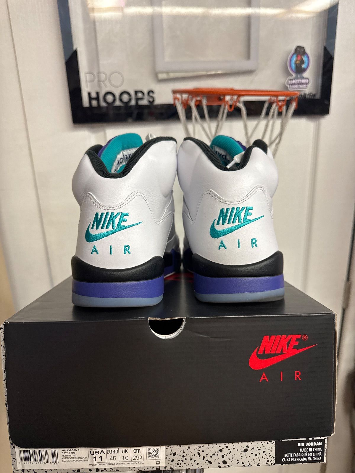 Jordan 5 Retro Grape (2025) - Lightly Used, OG All