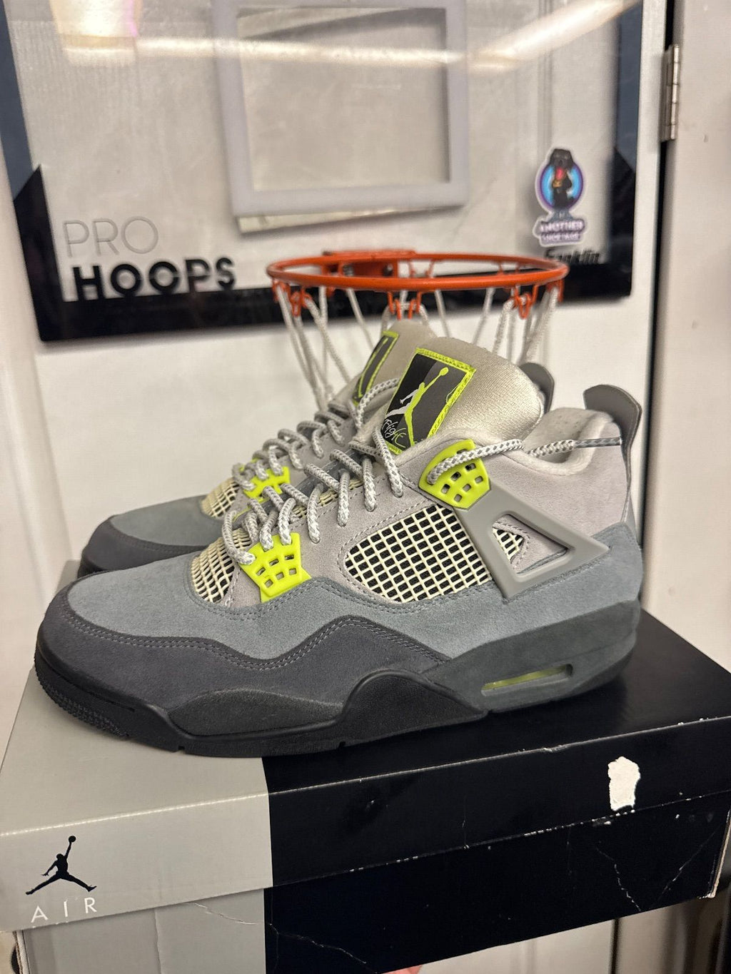 Jordan 4 Retro SE 95 Neon - Lightly Used, OG All Besides Extra Laces