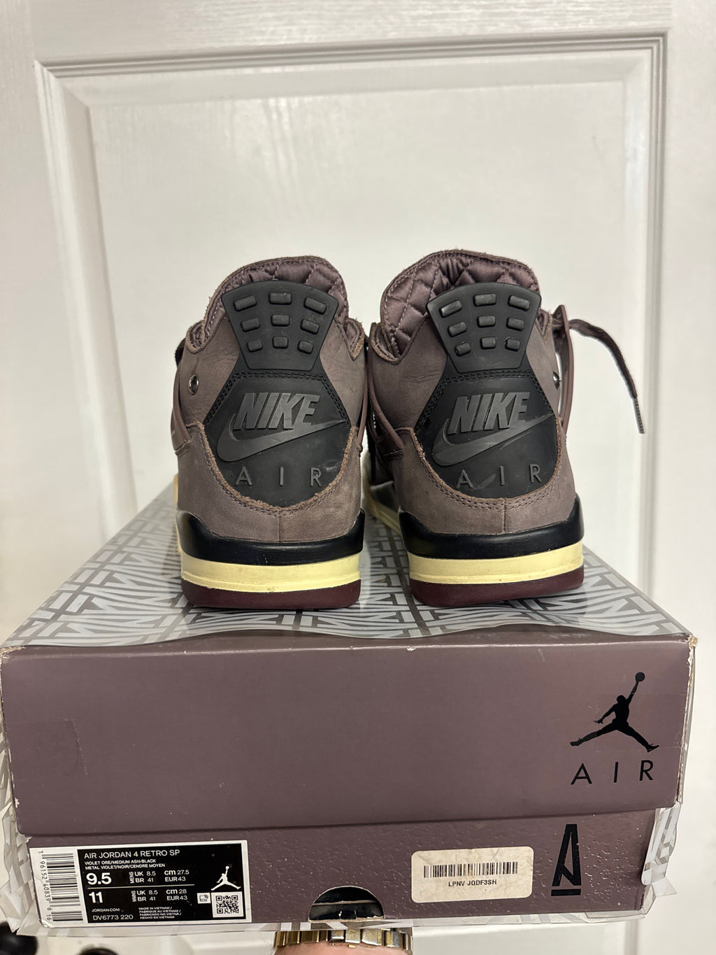 Jordan 4 Retro SP A Ma Maniére Violet Ore - Lightly Used, OG All