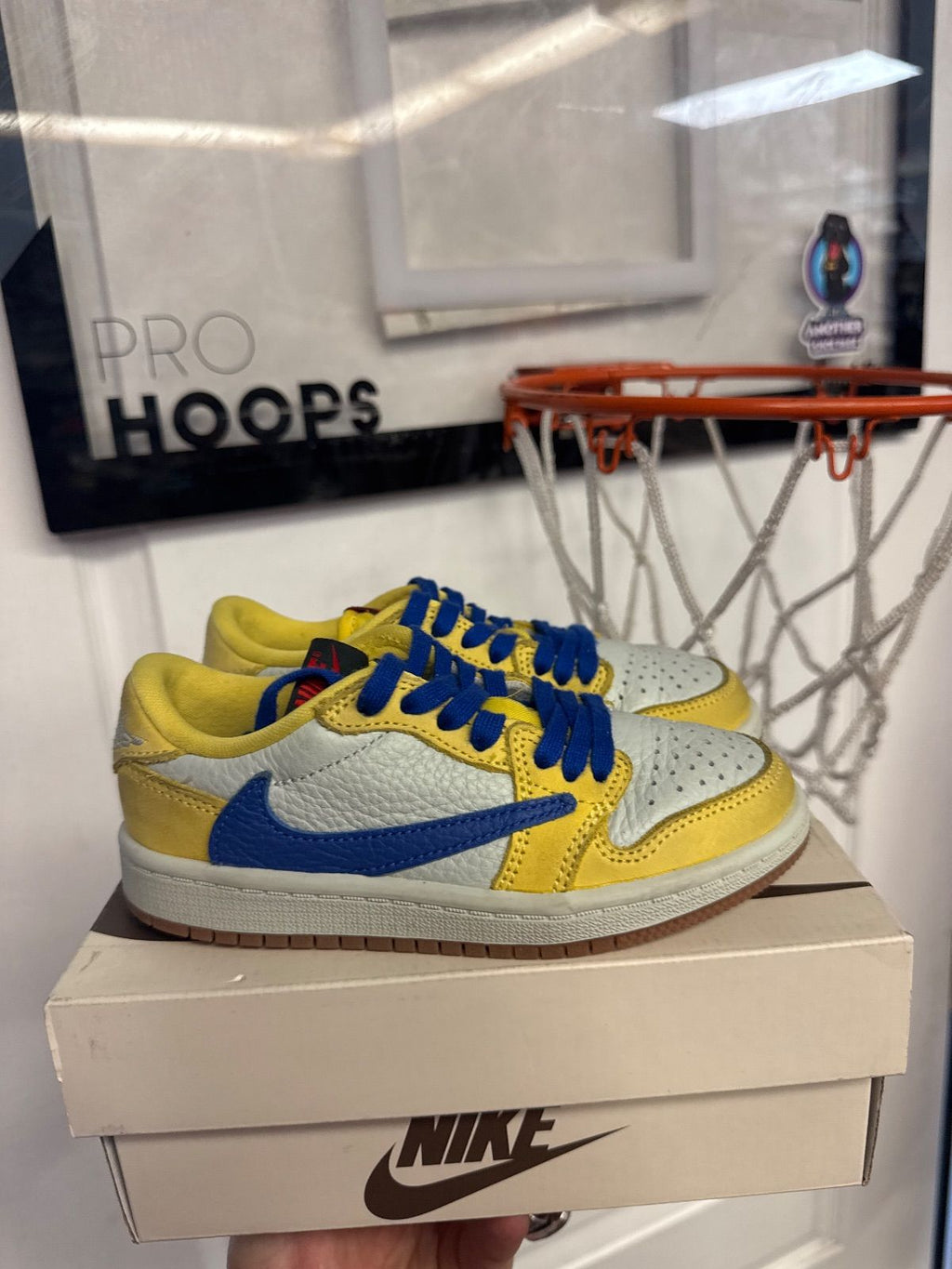 Jordan 1 Retro Low OG SP Travis Scott Canary (PS) - Lightly Used, OG All