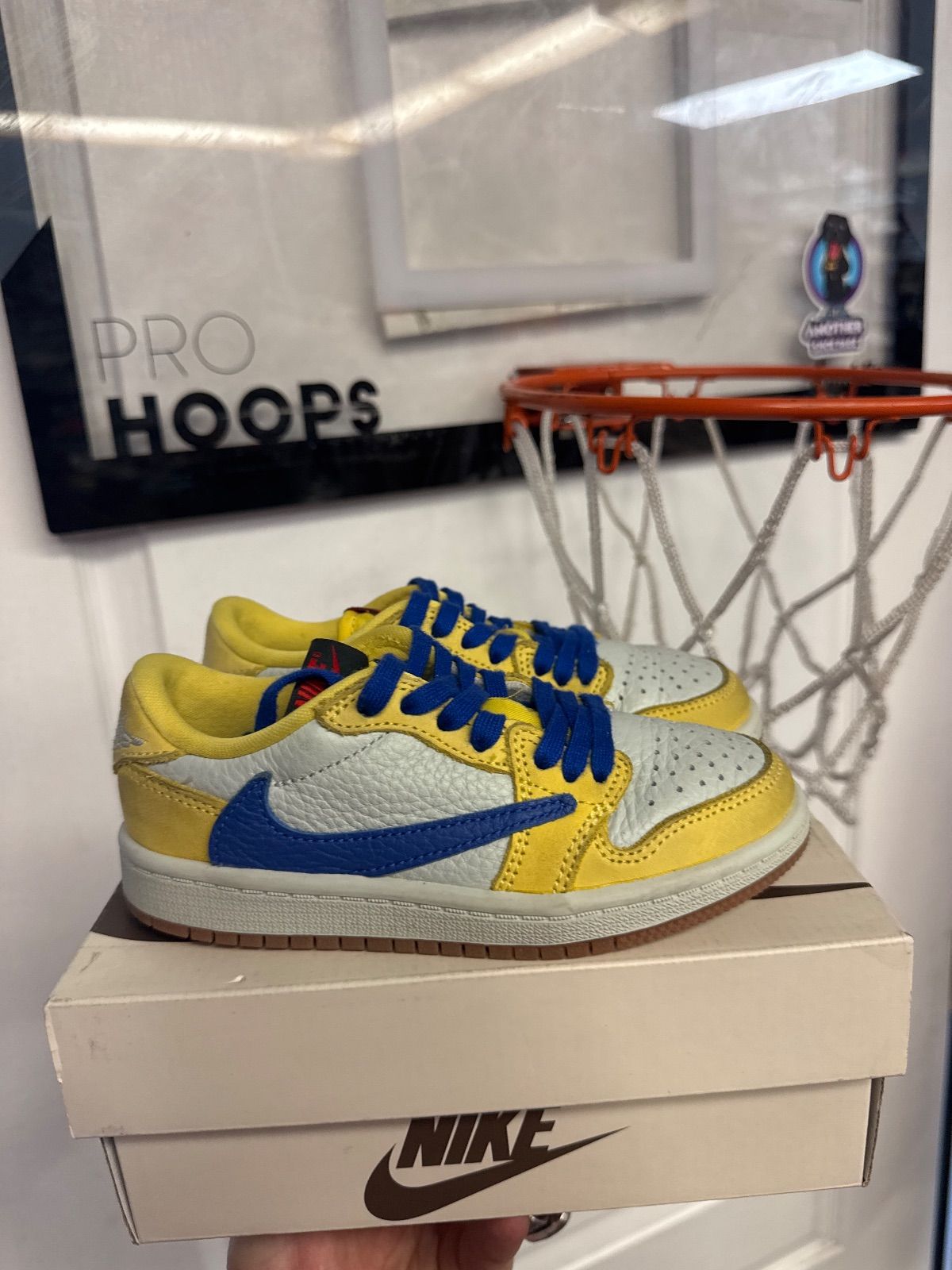 Jordan 1 Retro Low OG SP Travis Scott Canary (PS) - Lightly Used, OG All