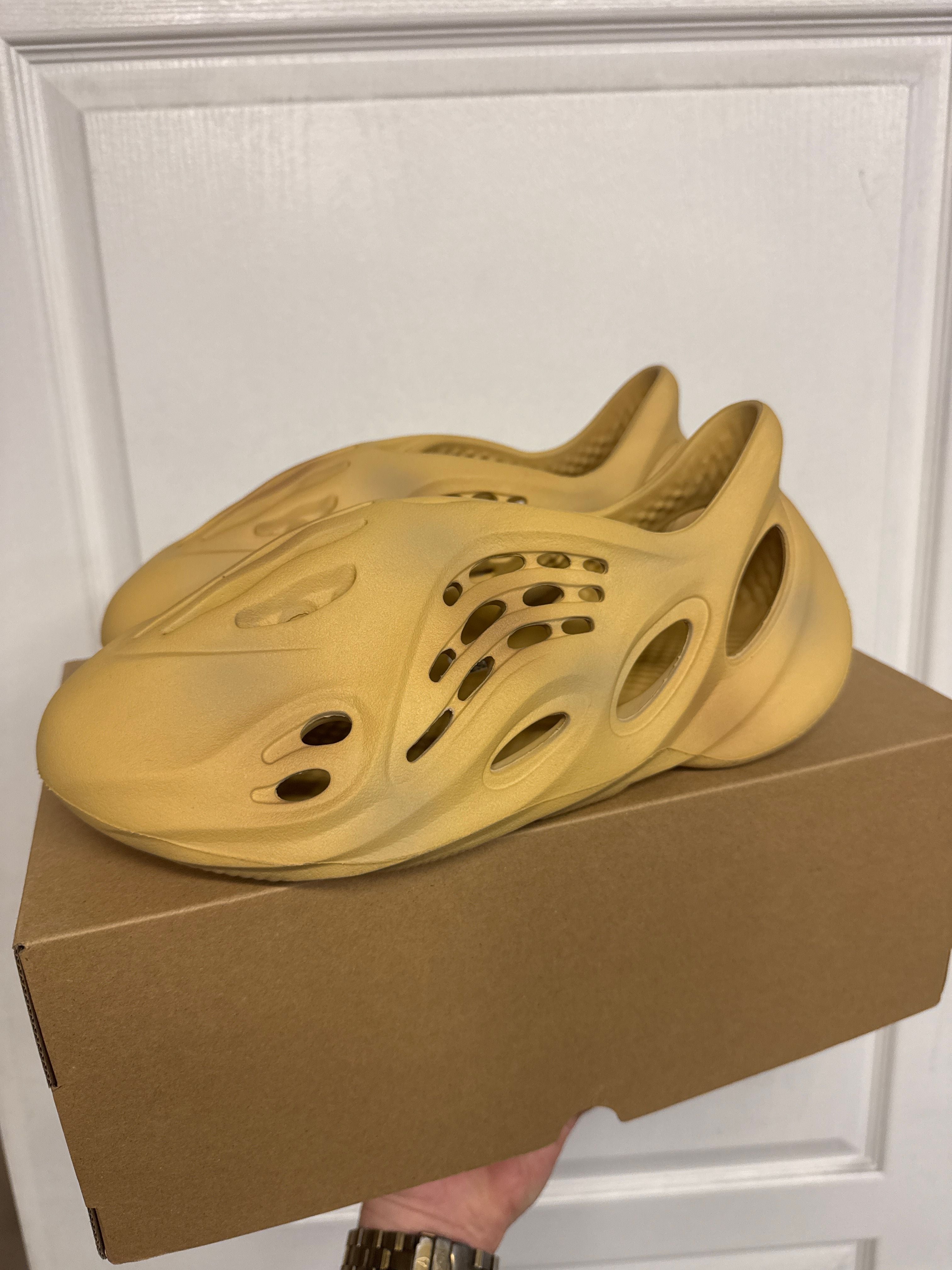 adidas Yeezy Foam RNR Desert Sand - Lightly Used, OG All