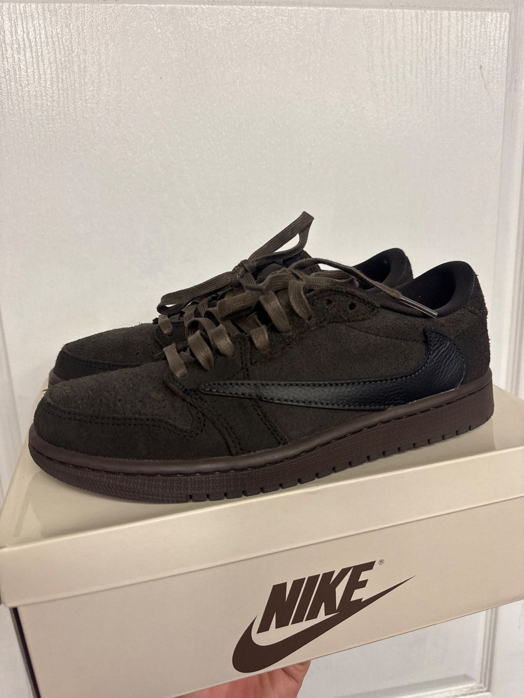 Jordan 1 Retro Low OG SP Travis Scott Velvet Brown - Lightly Used, OG All