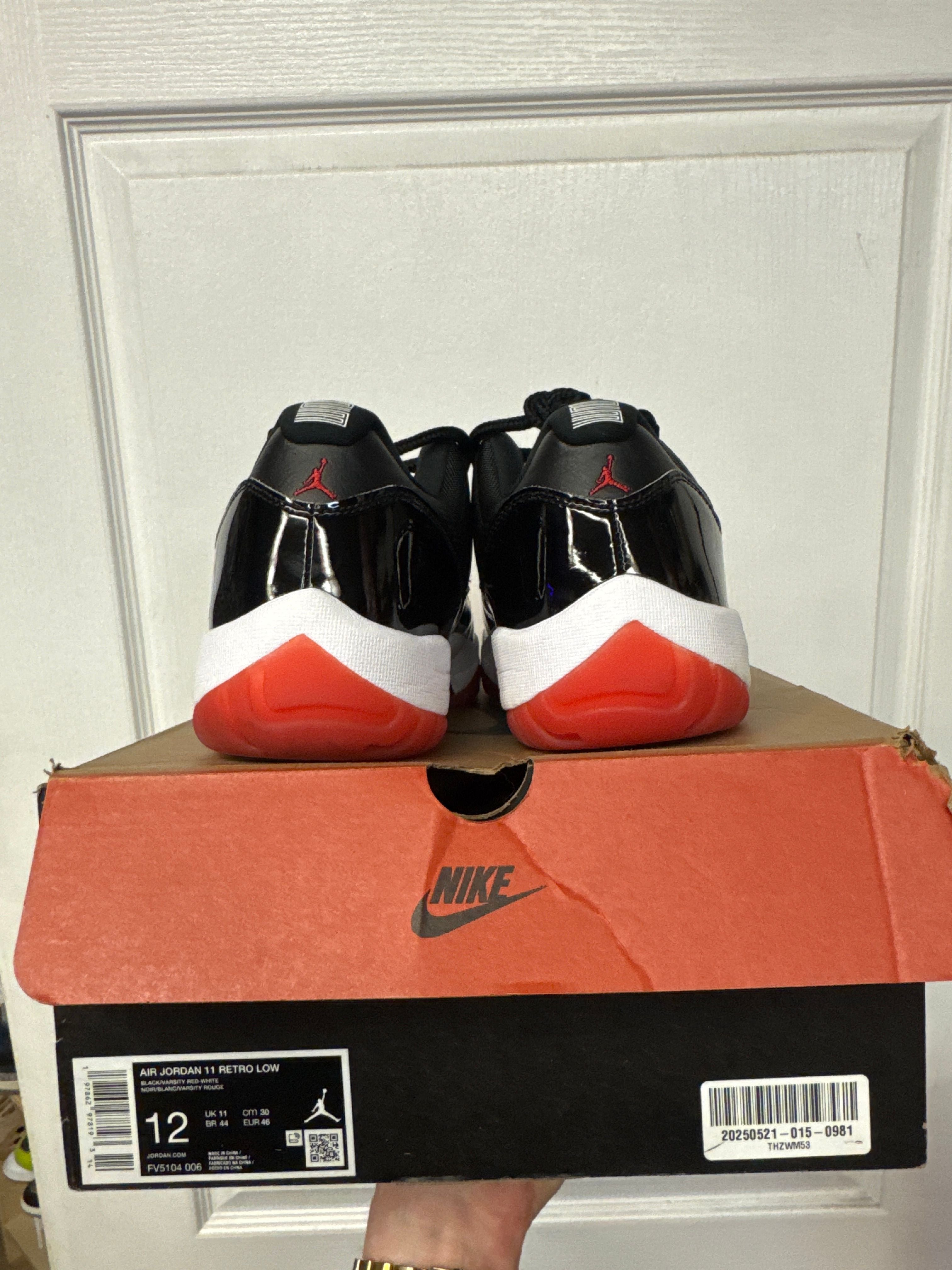 Jordan 11 Retro Low Bred (2025) - Lightly Used, OG All